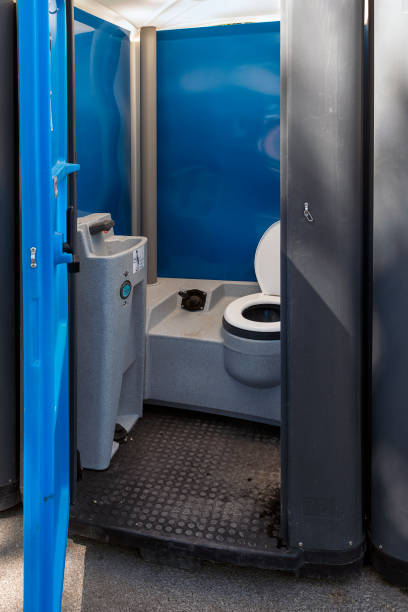 Portable Toilet Options We Offer in Kent, OH